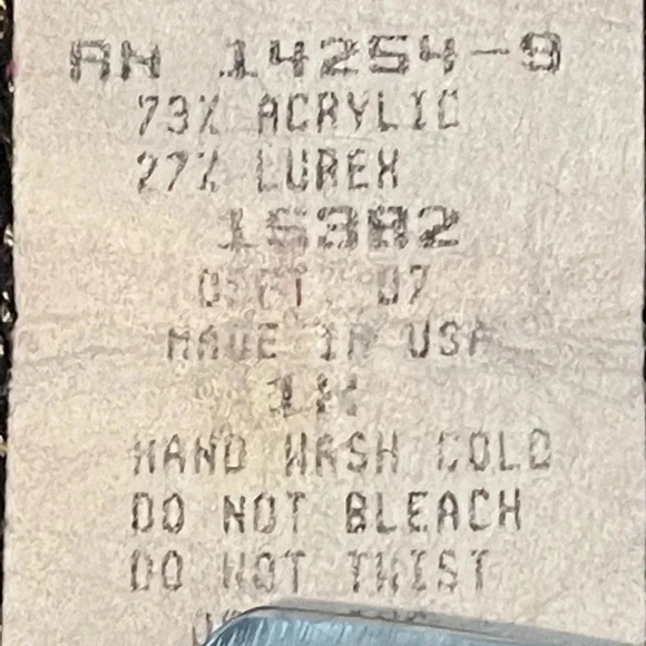 VINTAGE Knitmakers metallic gold/black sweater - Picture 8 of 10